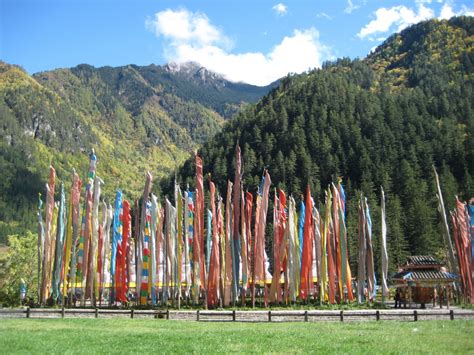 Tibetan Buddhist Prayer Flags, History and Symbolism - Owlcation