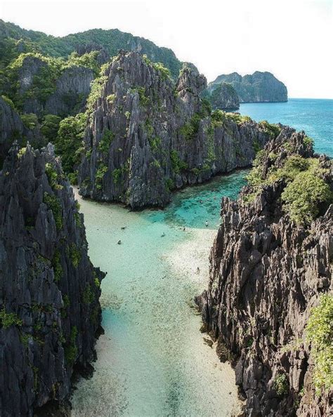 Hidden Beach, El Nido / Philippines (by Dan... - It's a beautiful world