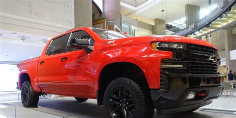 2019 Chevrolet Silverado: Meet Chevy's redesigned full-size pickup