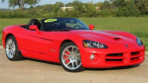 2005 Dodge Viper SRT-10 Convertible VIN: 1B3JZ65Z95V501355 - CLASSIC.COM