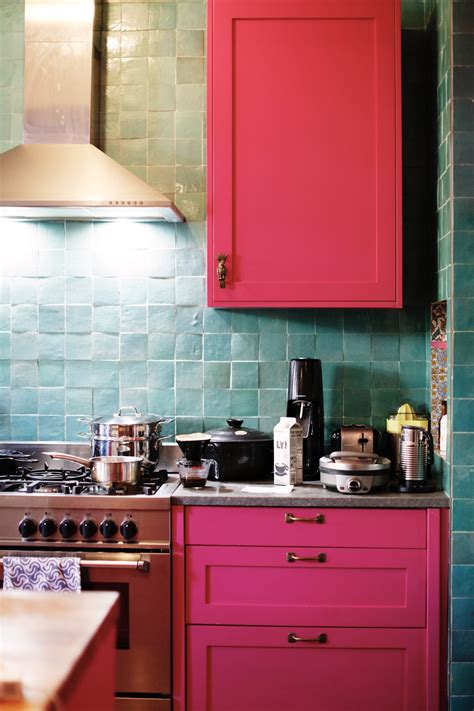 11 Vibrant Bright Paint Colors to Uplight Your Home