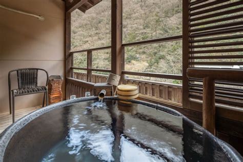 12 Breathtaking Onsen Resorts To Visit This Autumn - Savvy Tokyo