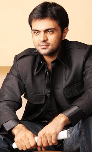 Meet Tamil TV's hottest host! - Rediff.com Movies