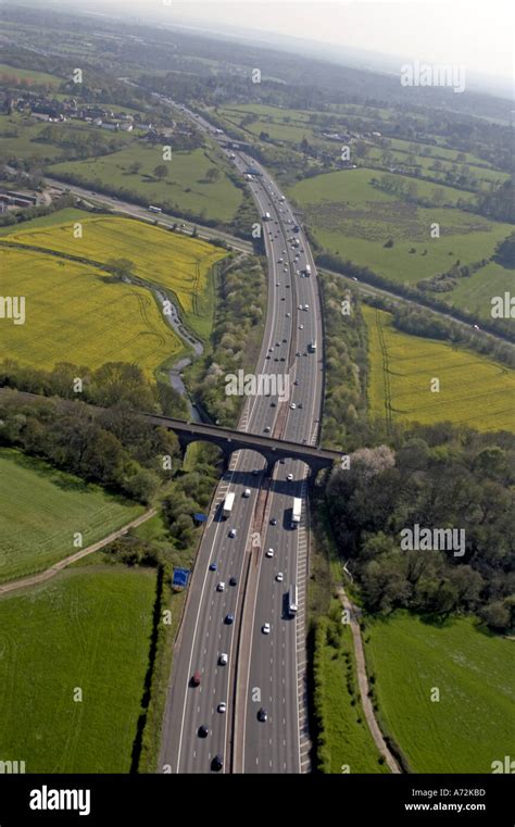 Aerial view london m25 motorway hi-res stock photography and images - Alamy