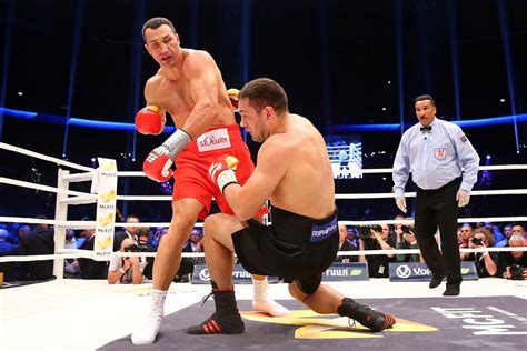 Wladimir Klitschko knocks out Kubrat Pulev in fifth round - Bad Left Hook