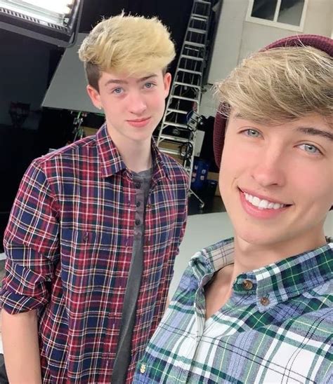 Maverick Baker – Wiki, Age, Girlfriend, Family, Height, Net Worth ...