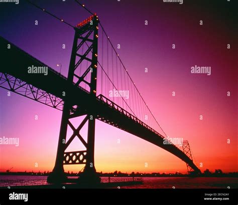 Ambassador bridge windsor sunset hi-res stock photography and images ...