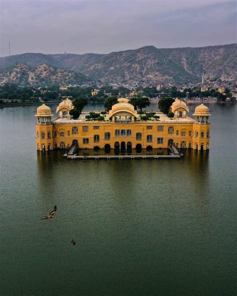 Floating Palace in Jaipur, India : r/castles