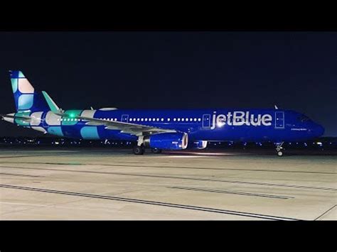 JetBlue Airways (Mint livery) - Airbus A320 - YouTube