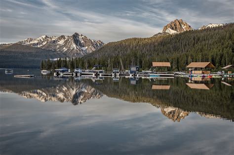 Redfish Lake Marina | Idaho Marina | Redfish Lake Lodge | Road trip usa ...