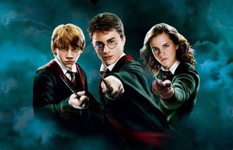 How to Watch All the Harry Potter Movies in Order - Lola Lambchops