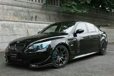 BMW E60 M5 black | Bmw m5, Coches bmw, Bmw m1