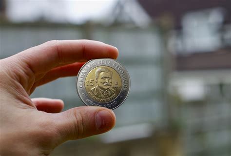 Check Your Portfolio! Your 5 Pesos Coin Could Be Worth Up To A Million - Bullfrag