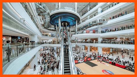 Explore China's largest technology shopping mall - Shenzhen Wanda Plaza - YouTube