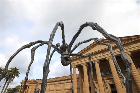 A Massive Spider Sculpture Has Taken Over The Art Gallery Of NSW