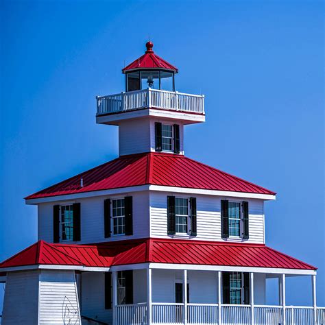 Lighthouse Pontchartrain Photograph by Renee Barnes | Fine Art America