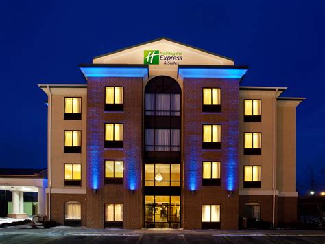 Holiday Inn Express & Suites Cleveland-Richfield Hotel by IHG