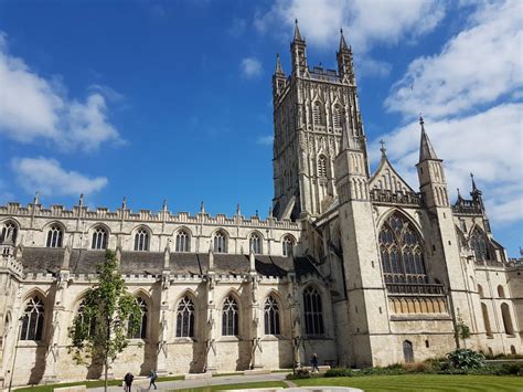 Visit Gloucester Cathedral in England - Facts, History & Harry Potter