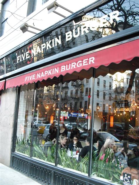 I Ate New York City: Five Napkin Burger