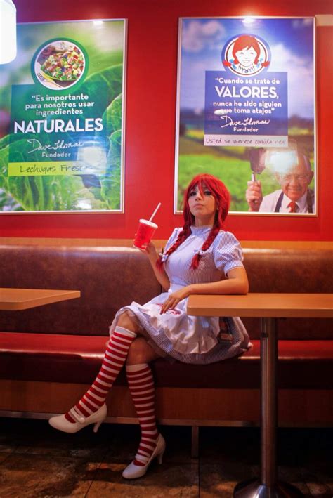 Wendy's Cosplay | ️️ Cosplay Amino