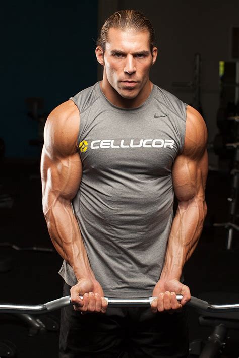 7 Insider Tips To Build Your Ultimate Forearms!