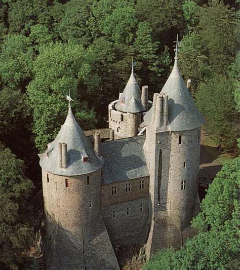 Castell Coch in Cardiff - fairy tale castle Welsh Castles, Small Castles, European Castles ...