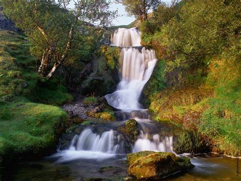 Landscape photography - waterfall - ZWZ Picture