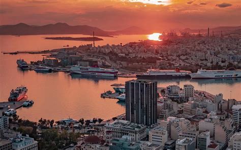 How to get to the Port of Piraeus - Grekaddict.com