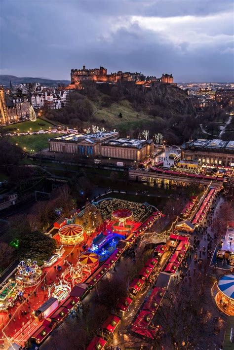 Christmas market 2017 | Edinburgh christmas, Edinburgh christmas market ...