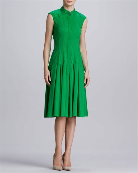 Lyst - Oscar De La Renta Pleated Stretchcotton Dress Kelly Green in Green