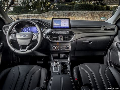 2020 Ford Kuga Plug-In Hybrid Vignale - Interior, Cockpit | Caricos