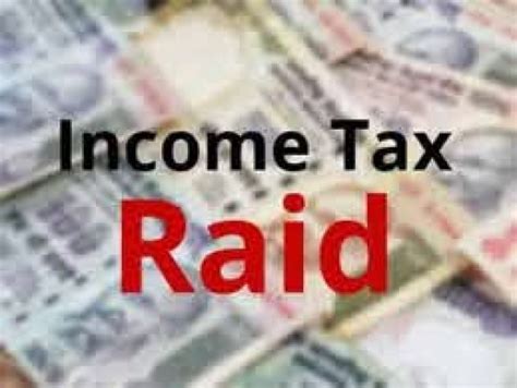 IT raid at various companies in Tamil Nadu, 450 crore seized | NewsTrack English 1