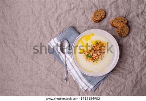 71 Topinambur Soup Images, Stock Photos & Vectors | Shutterstock