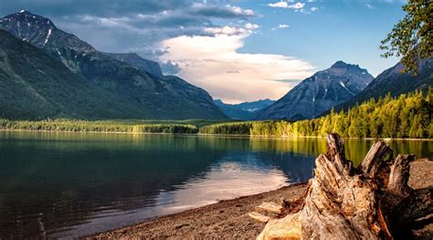 Travel Trip Journey : Lake McDonald Montana USA