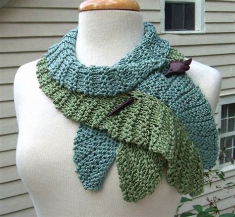 Knit Leaf Pattern Scarf Howtoknitascarfforbeginners Twirling Leaf Scarf ...