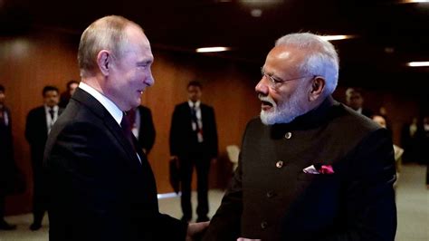 Russia Plans to Deliver S-400 Missile Systems to India on Schedule