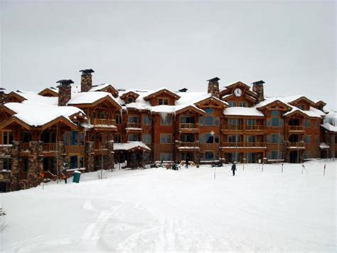 Deer Valley Ski Trip Packages - The Lodges at Deer Valley