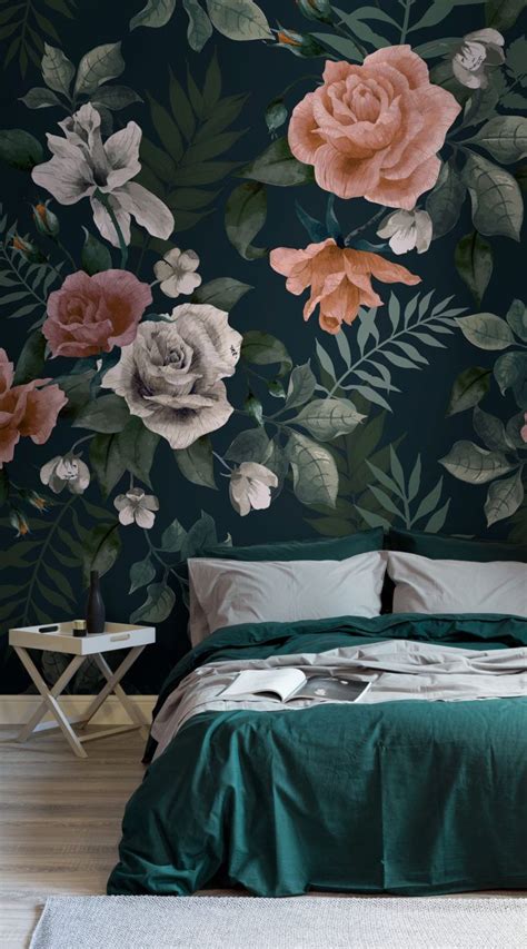 8 Dark Floral Wallpapers To Create A Striking Space | Hovia | Green ...