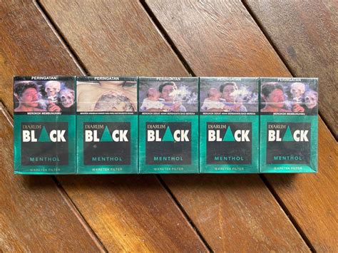 Lelang Rokok Djarum Black Menthol 1 slop 10 pcs Segel Fullset, Antik, Pajangan di Carousell