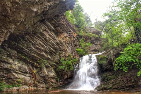 Hanging Rock State Park’s Waterfalls and the “Wall of Water” – Waterfalls Hiker