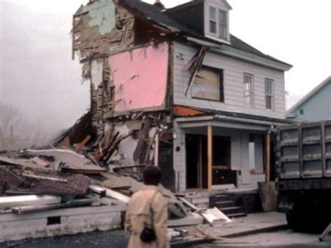 Officials: Centralia sinkhole unrelated to underground fire