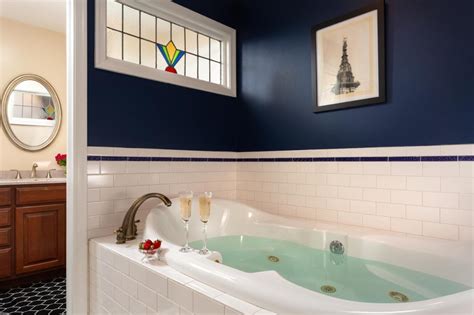 12 Hotels with Jacuzzi in Room Jacksonville Florida: Best hot tub suites