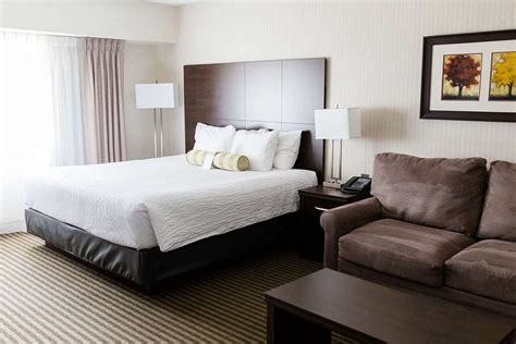 VICTORIA INN HOTEL & CONVENTION CENTRE (AU$144): 2023 Prices & Reviews (Brandon, Canada ...