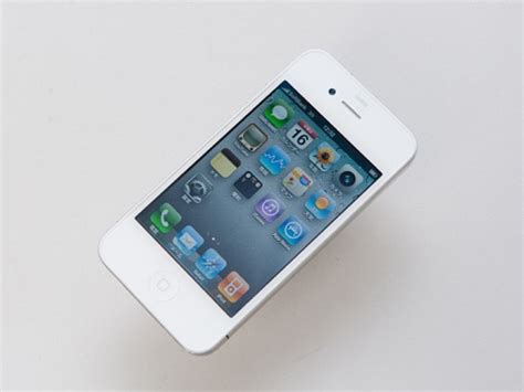 Trades: iphone 4 white 32gb