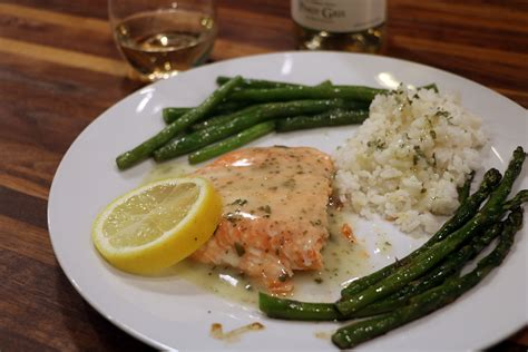 Roasted Salmon with White Wine Sauce - Latah Creek