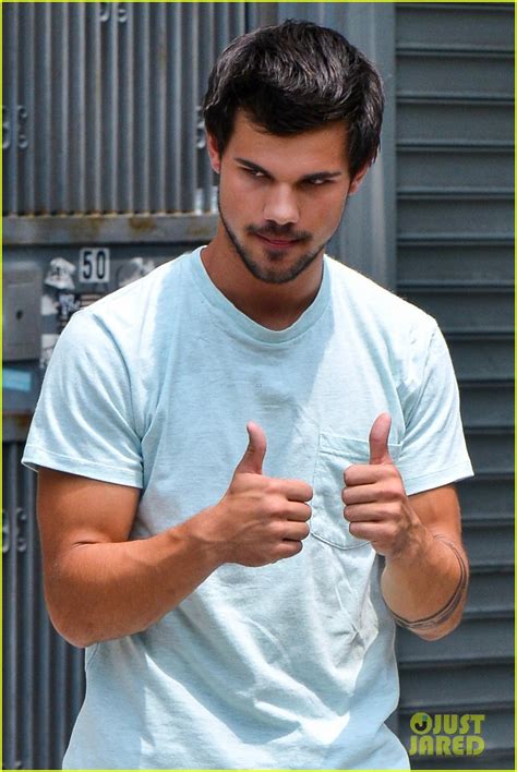 Taylor Lautner: 'Tracers' Fight Scenes!: Photo 2897745 | Taylor Lautner, Tracers Pictures | Just ...