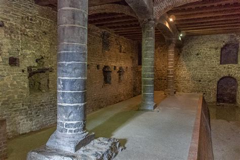 Inside the Castle Dungeon by stockphotosource on DeviantArt