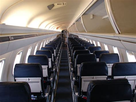 American Eagle (Envoy Air) Embraer ERJ-145 (N640AE) Main Cabin Interior