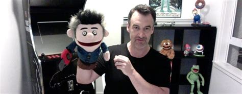 Ashy Slashy Puppet Replica Unboxing Video – Evil Dead Archives