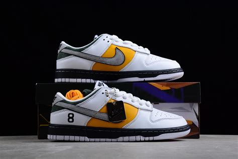 Couple of fantasy Kobe-themed Nike SB Dunk : r/KobeReps